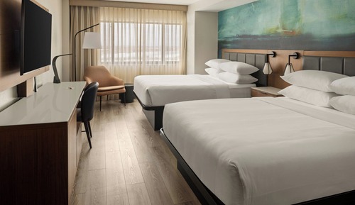 Room, 2 Queen Beds, City View (Hearing Accessible)