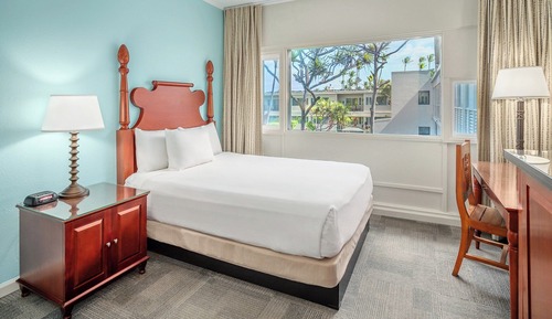 Standard Room, 1 Queen Bed, Accessible