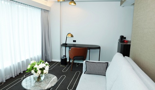 Premium Room, 1 King Bed (High Floor)