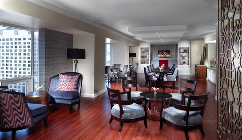 Club Room, 1 King Bed, Accessible