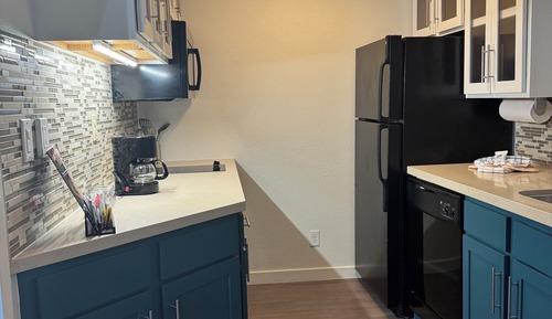 Suite, 2 Queen Beds, Accessible (Mobility Tub Two Bedrooms)