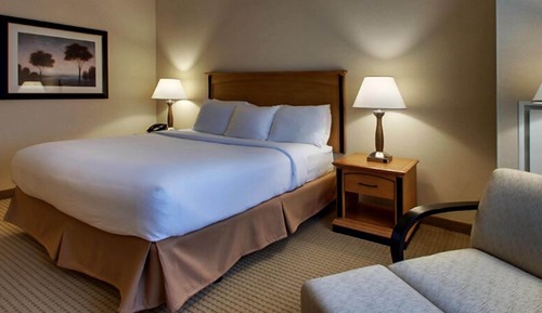 Deluxe Room, 1 King Bed, City View