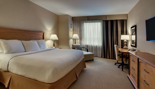 Luxury Room, 1 King Bed, River View