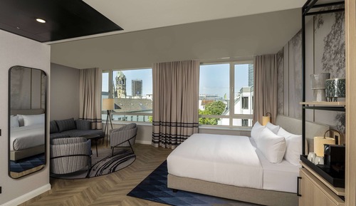 Junior Suite, 1 King Bed