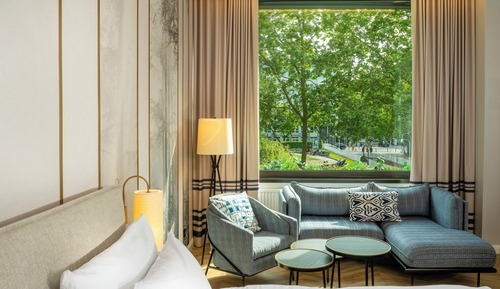 Deluxe Room, 1 King Bed