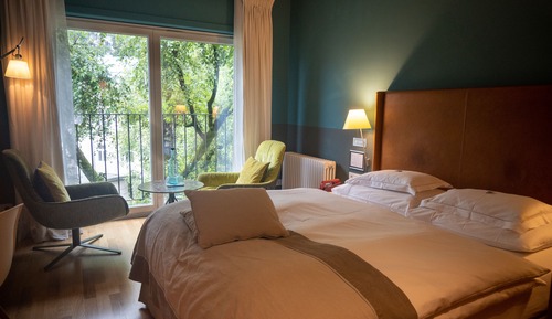 Classic Double Room, 1 Queen Bed (Garden)