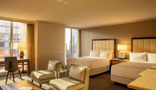 Fairmont Gold, Junior Suite, 1 King Bed with Sofa bed, City View