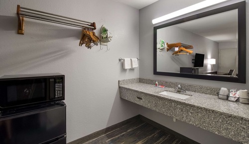 Room, 1 King Bed, Accessible, Non Smoking