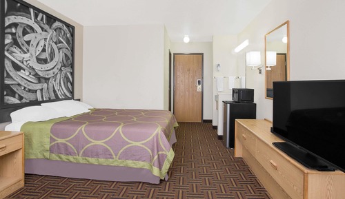 Standard Room, 1 King Bed