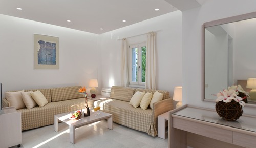 Junior Suite, Garden View (2 adults and 2 children)