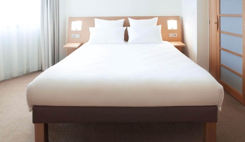 Suite, 1 Queen Bed with Sofa bed