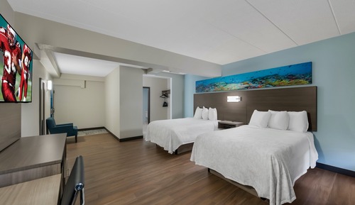 Suite, 2 Double Beds (Kitchen, Smoke Free)