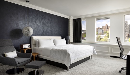 Deluxe King Room
