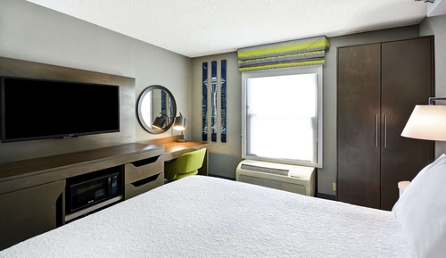 One Queen Bed