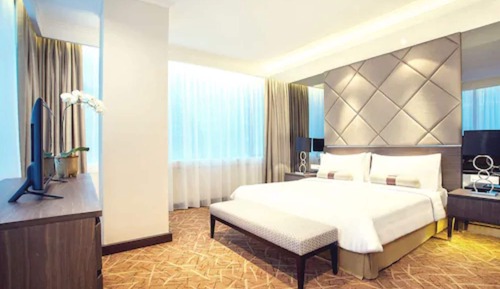 Executive Studio, 1 King Bed (with Club Benefit)