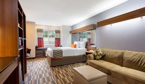Suite, 1 Queen Bed, Non Smoking