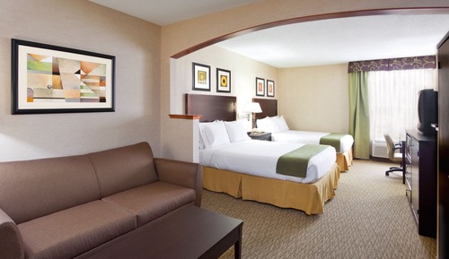 Suite, Multiple Beds
