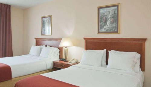 Deluxe Suite, 2 Queen Beds, Non Smoking