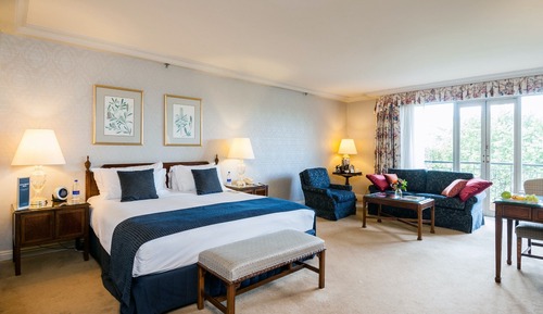 Deluxe King Room