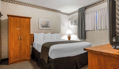 Suite, 1 Queen Bed, Accessible, Non Smoking
