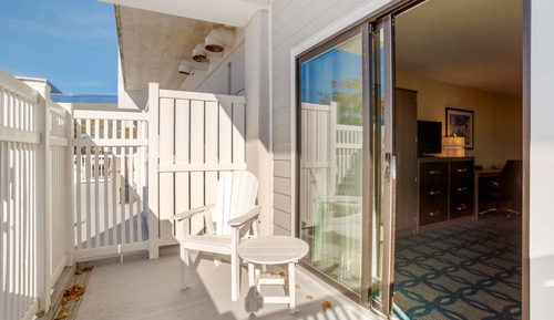 Standard Room, 2 Queen Beds, Accessible, Patio