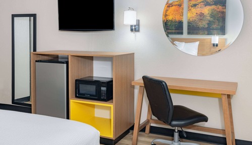 Standard Room, 1 King Bed, Non Smoking