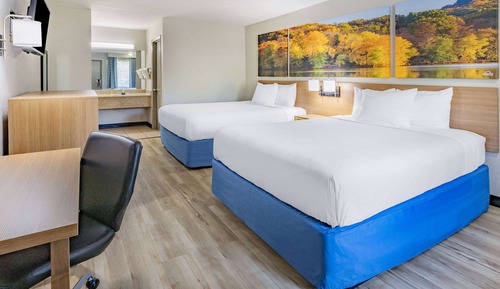 Standard Room, 2 Queen Beds, Non Smoking