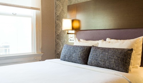 Standard Room, 1 Queen Bed, Non Smoking