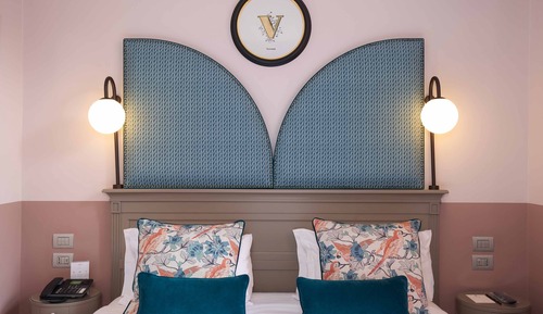 Standard Room, 1 Queen Bed