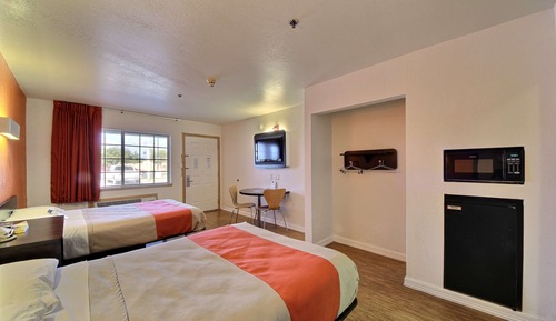 Standard Room, 2 Queen Beds, Non Smoking