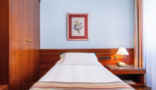 Business Single Room