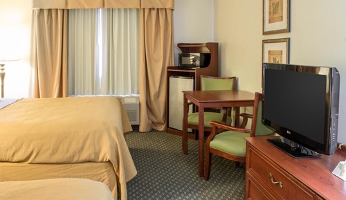 Room, 2 Queen Beds, Non Smoking