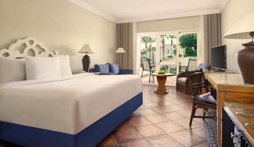 Deluxe Room, Pool View (Queen or Twin)