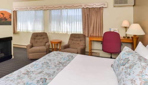 Deluxe Room, 1 King Bed