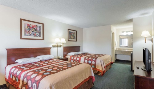 Comfort Room, 2 Queen Beds, Smoking