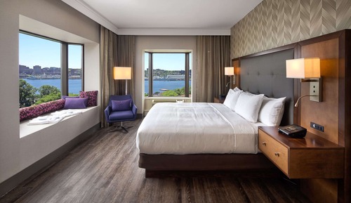 Junior Suite, 1 King Bed, Non Smoking, Harbor View