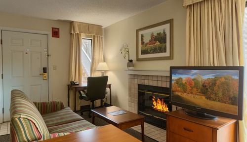 Traditional Studio Suite, 2 Queen Beds