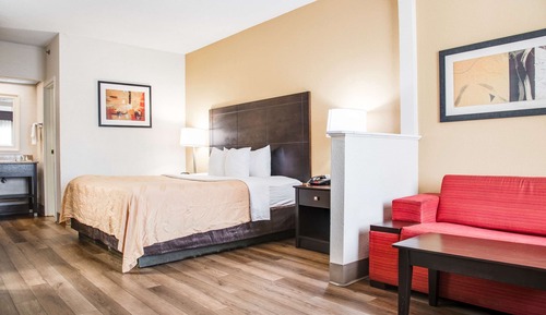 Suite, 1 King Bed, Non Smoking