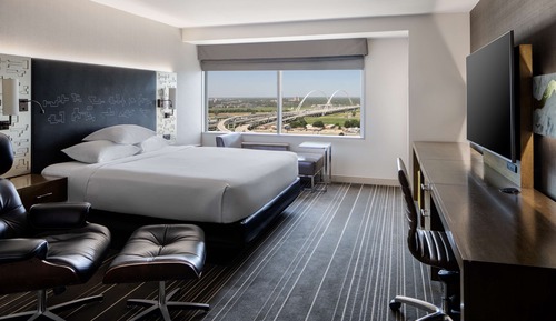 Room, 1 King Bed, City View