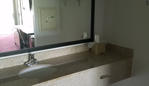 Standard Room, 1 King Bed, Accessible, Non Smoking