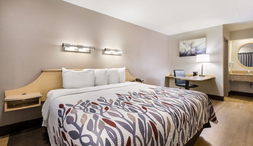 Superior Room, 1 King Bed (Smoke Free)