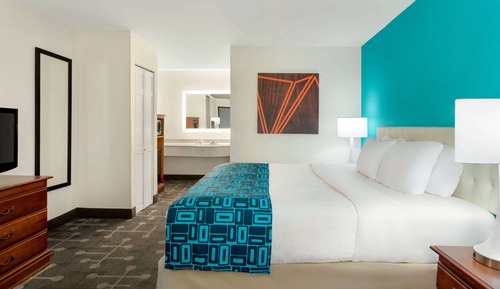 Studio Suite, 1 King Bed, Non Smoking