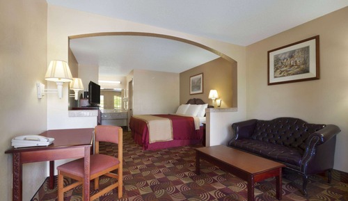 Standard Room, 1 King Bed, Accessible