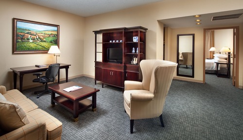 Turret Suite King Bed with Sofa Sleeper