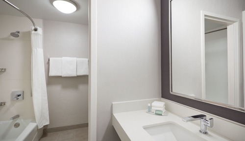 Room, 2 Queen Beds (Hearing Accessible)
