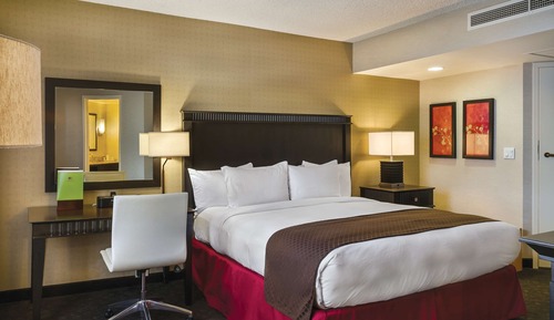 Suite, 1 King Bed, Non Smoking