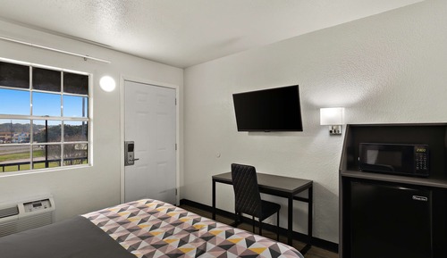 Room, 1 Queen Bed, Smoking
