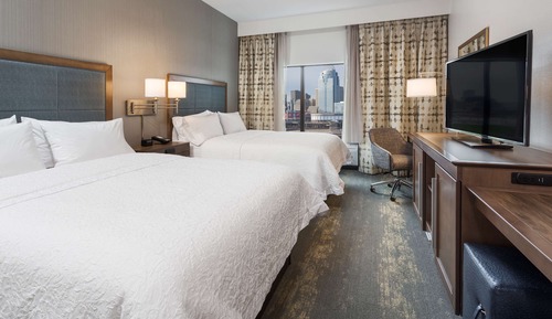 Room, 2 Queen Beds, Accessible, Bathtub (Mobility & Hearing)