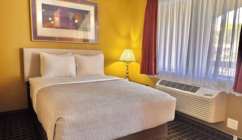 Suite, Multiple Beds, Non Smoking
