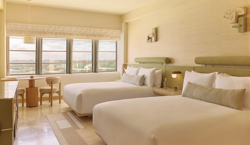 Room, 2 Queen Beds, City View